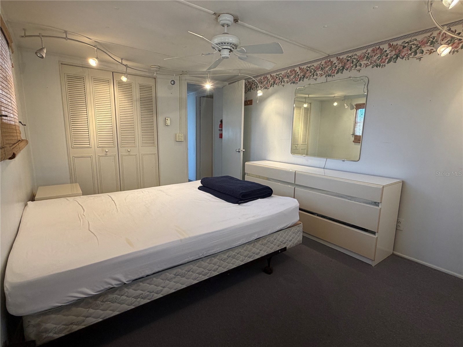 1717 Palm Springs Street Sarasota FL 34234 A4696977 image20