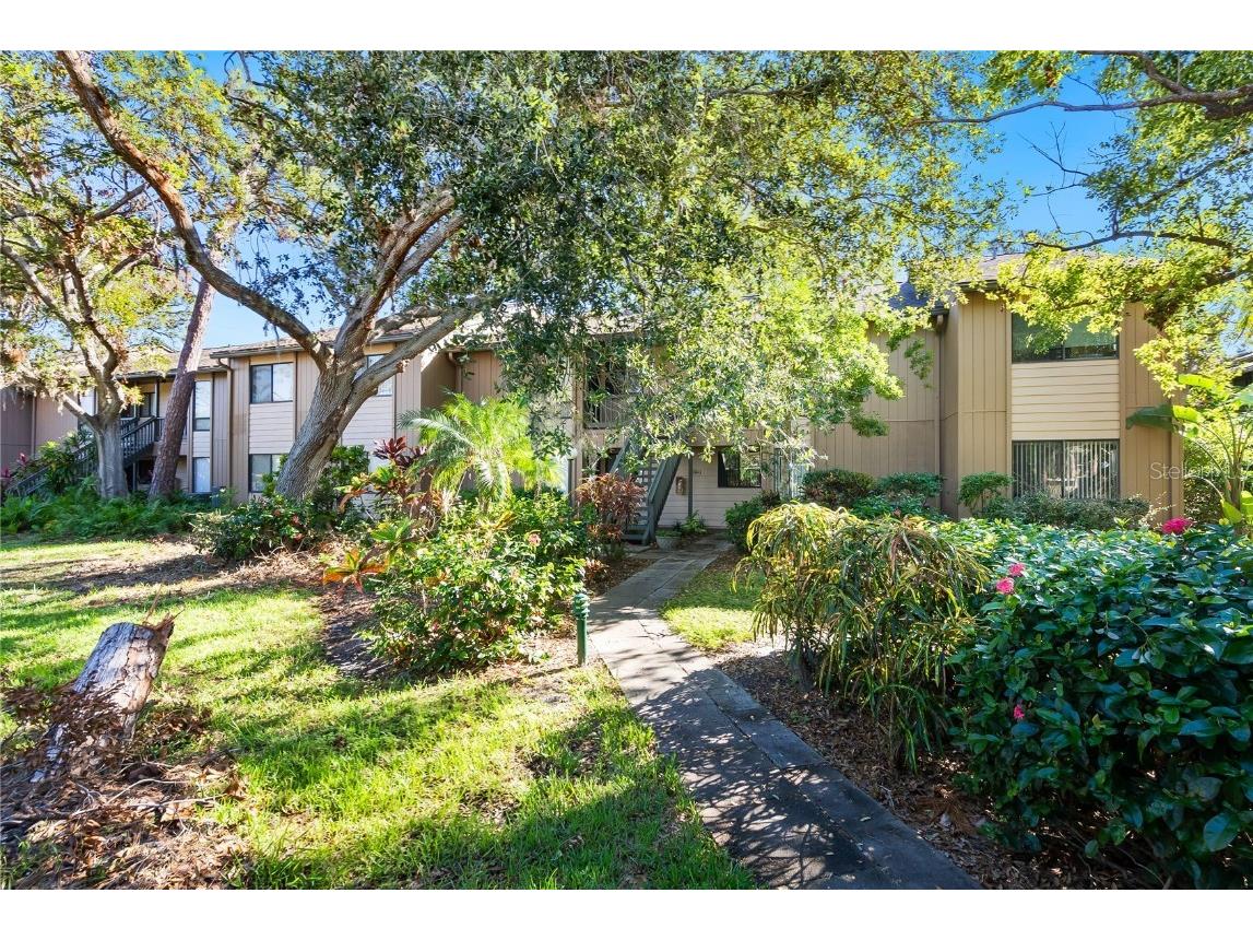 1717 Pelican Cove Road #334 Sarasota FL 34231 A4628527 image1