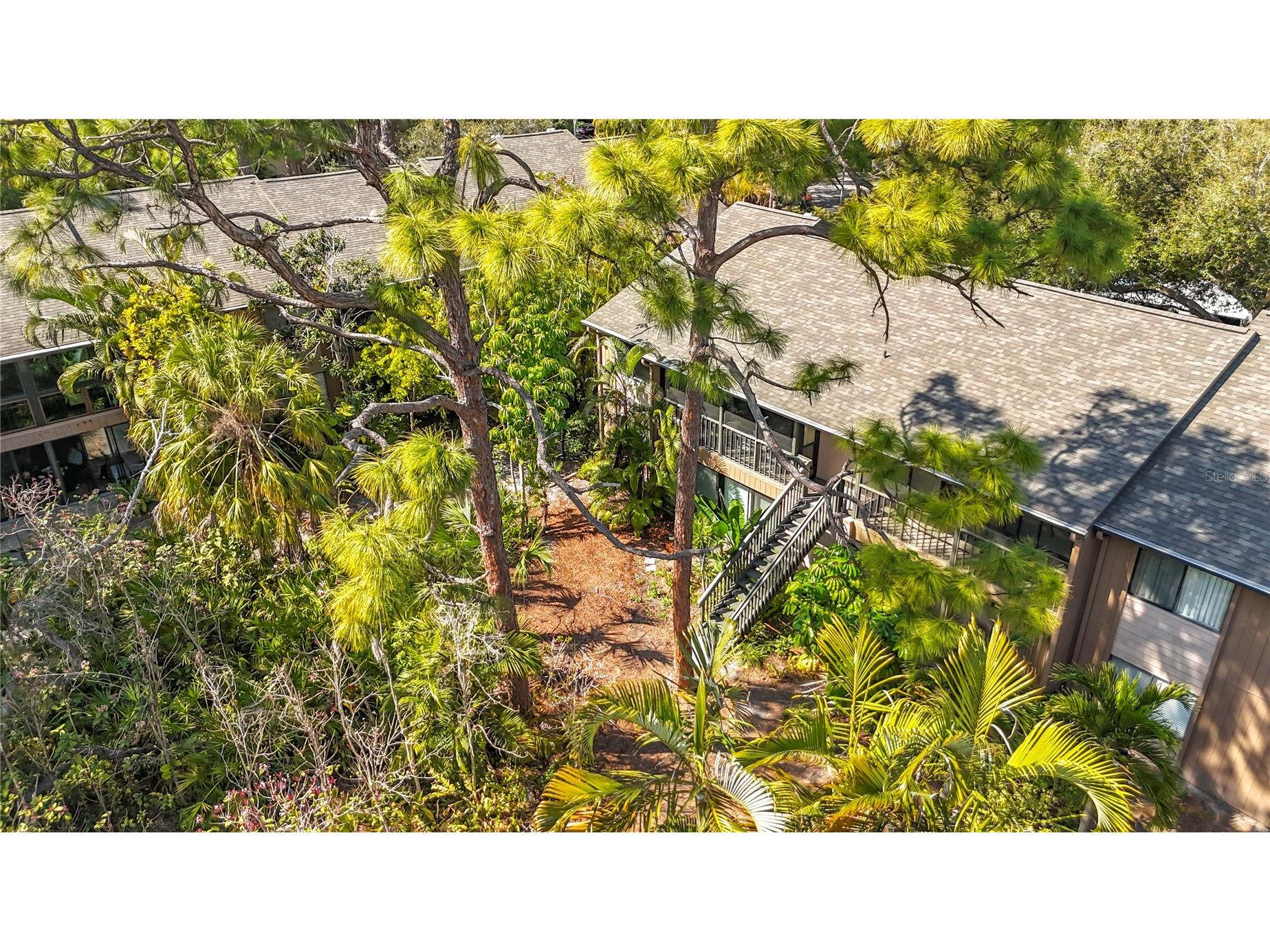 1717 Pelican Cove Road #GL434 Sarasota FL 34231 A4684670 image3