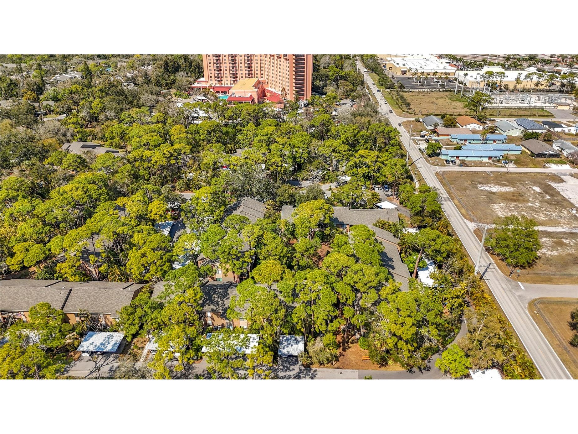 1717 Pelican Cove Road #GL434 Sarasota FL 34231 A4684670 image32