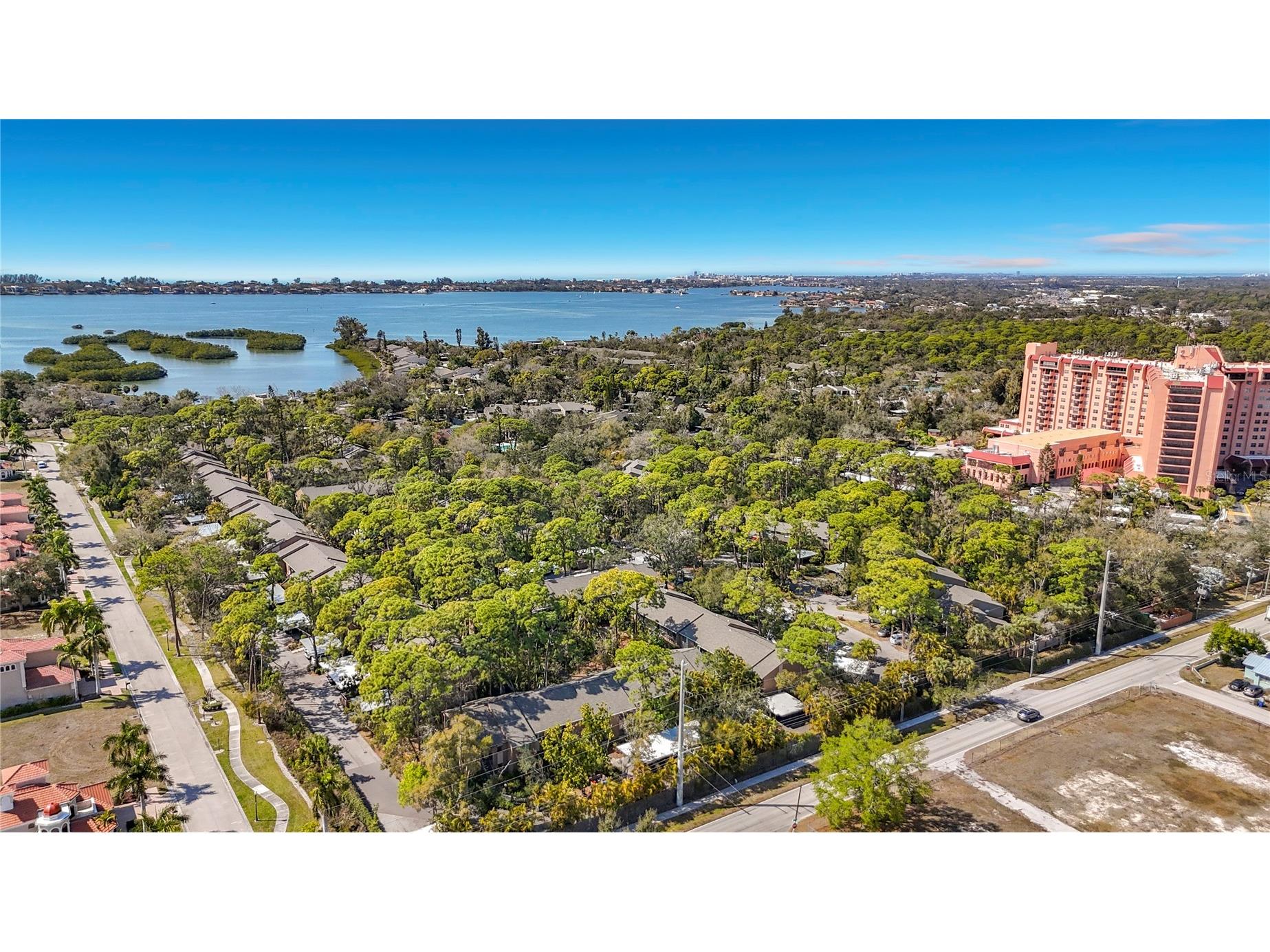 1717 Pelican Cove Road #GL434 Sarasota FL 34231 A4684670 image33