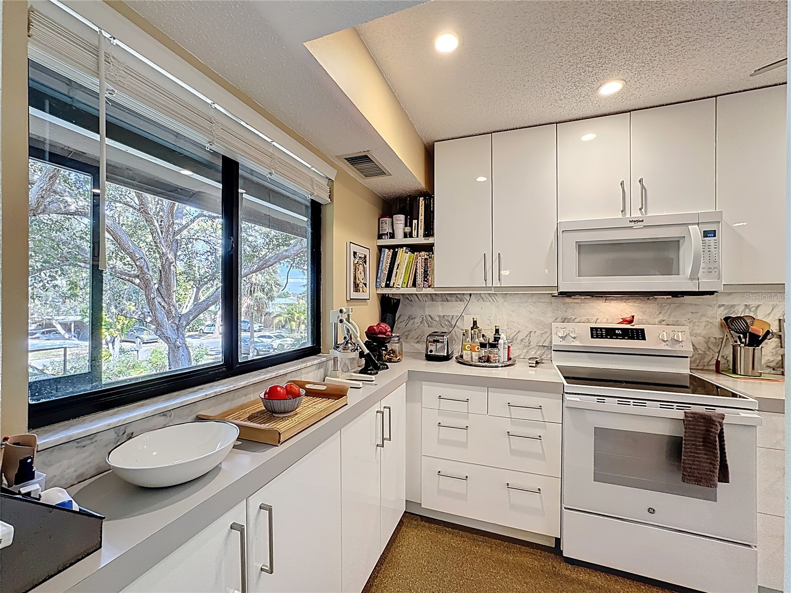 1717 Pelican Cove Road #GL434 Sarasota FL 34231 A4684670 image6