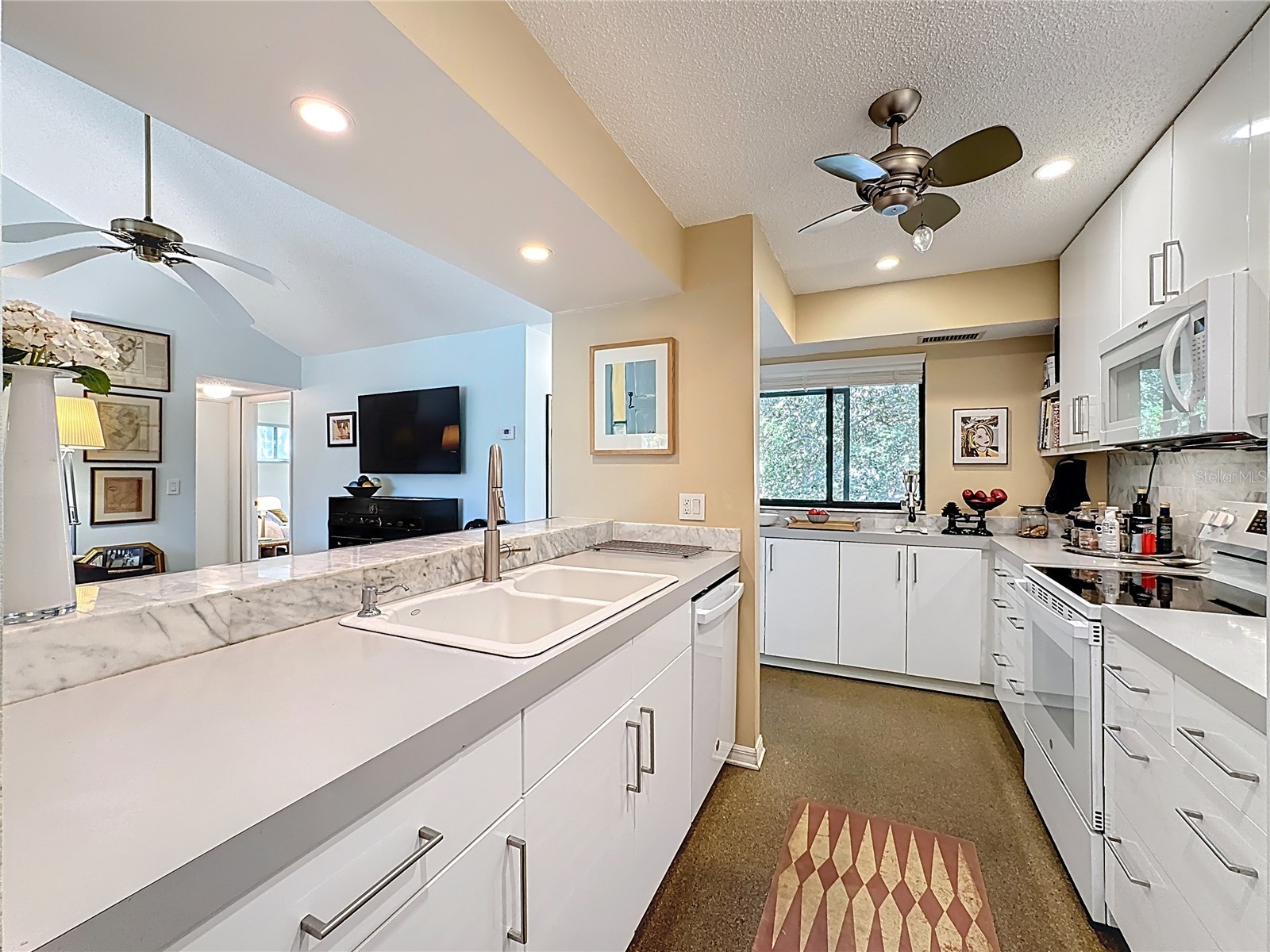 1717 Pelican Cove Road #GL434 Sarasota FL 34231 A4684670 image9