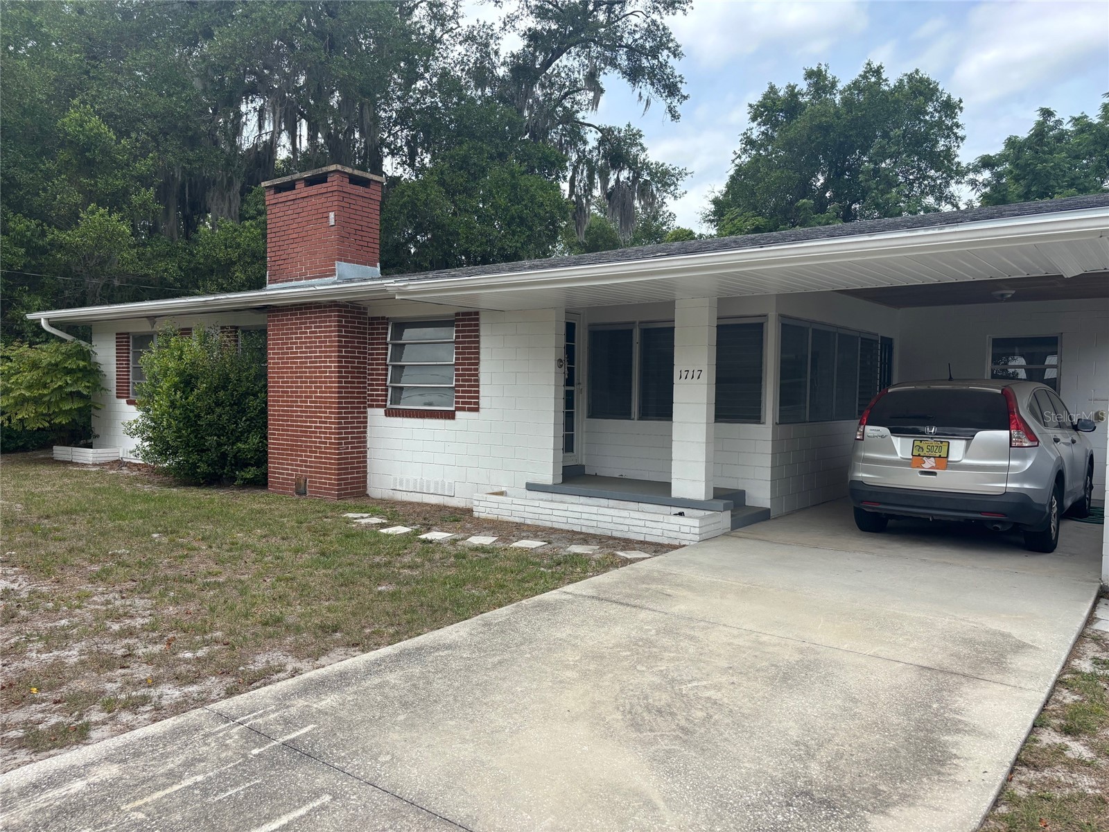 1717 Pine Avenue Deland FL 32724 V4948924 image1