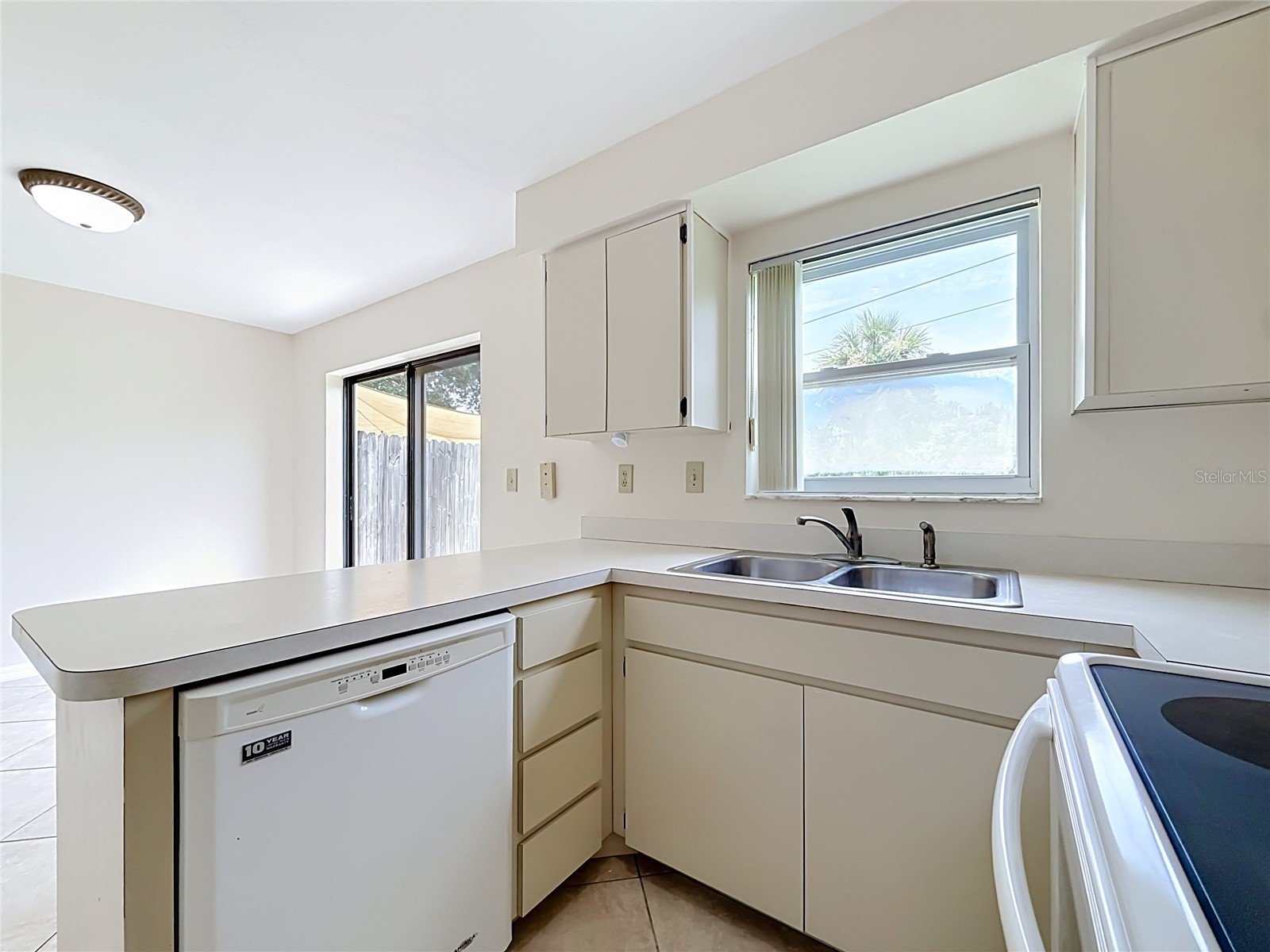 1718 Adams Circle S Largo FL 33771 V4950211 image8
