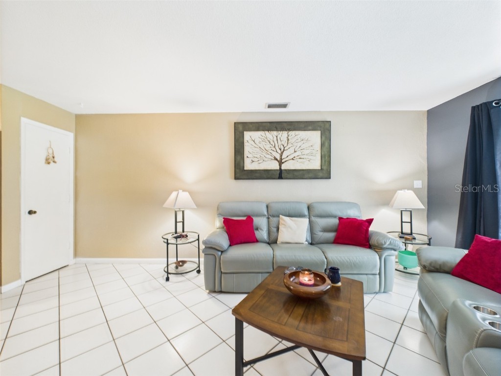 1718 Azalea Court #B Oldsmar FL 34677 P4935316 image14