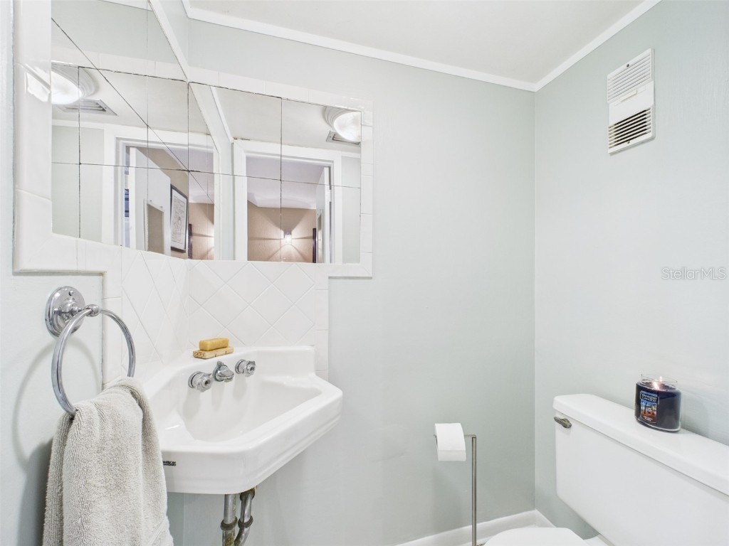 1718 Azalea Court #B Oldsmar FL 34677 P4935316 image18