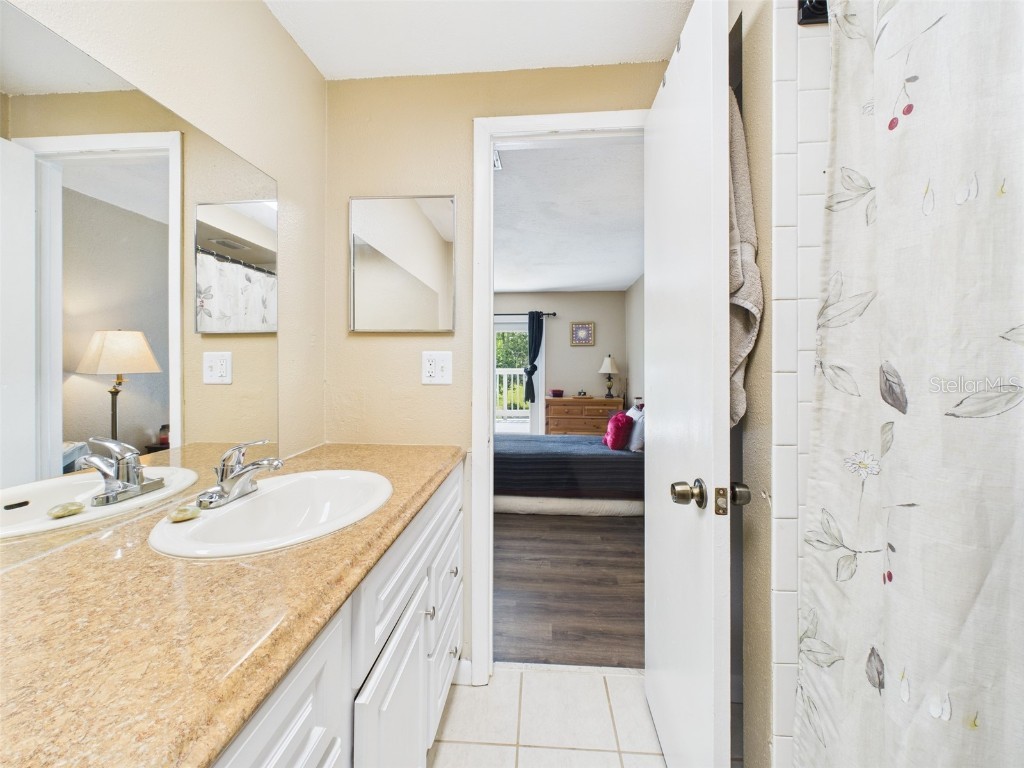 1718 Azalea Court #B Oldsmar FL 34677 P4935316 image30