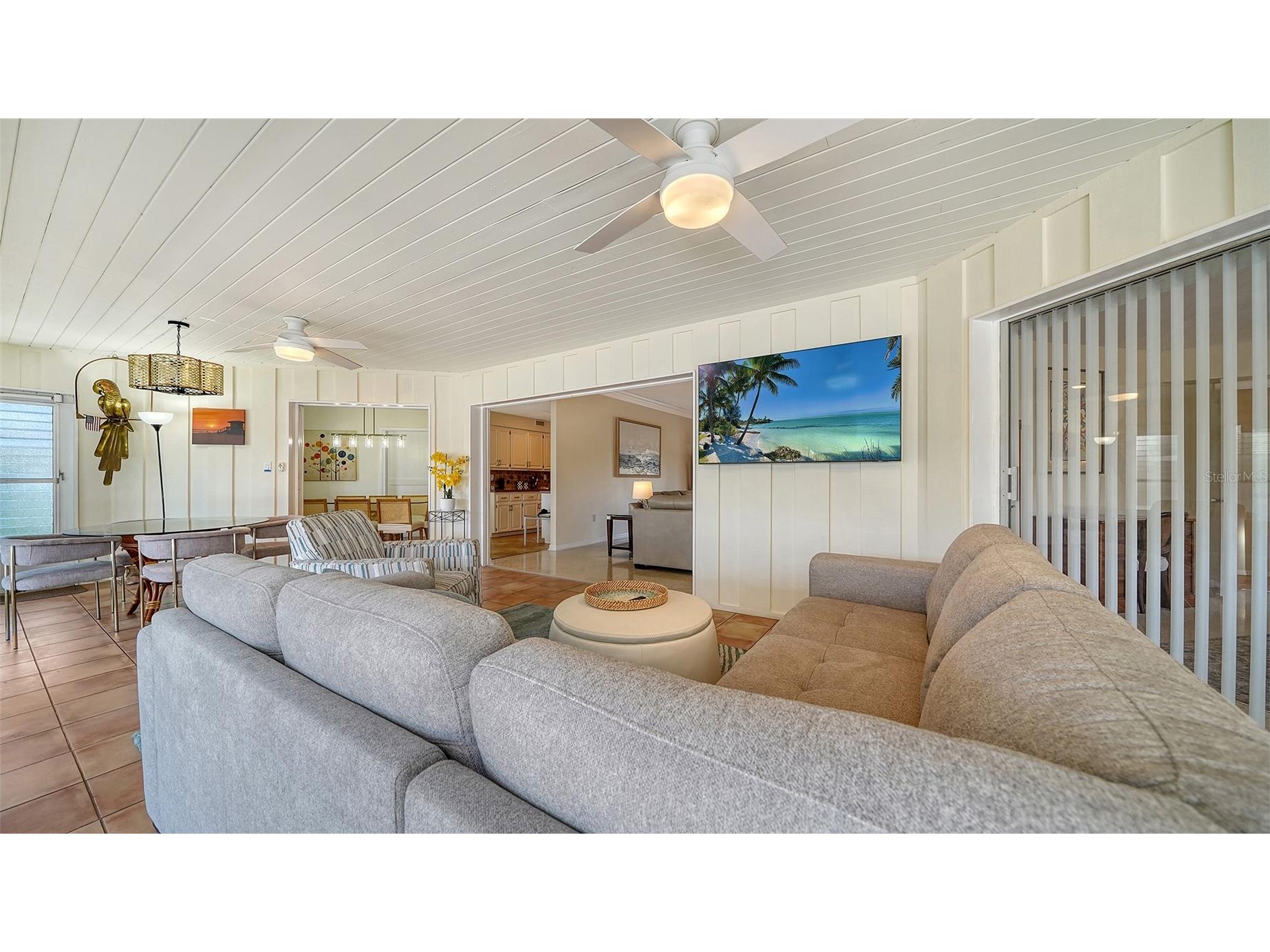 1718 Caribbean Drive Sarasota FL 34231 A4643493 image12