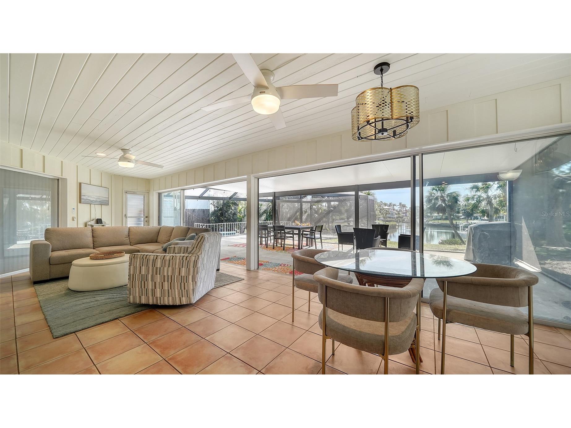 1718 Caribbean Drive Sarasota FL 34231 A4643493 image13