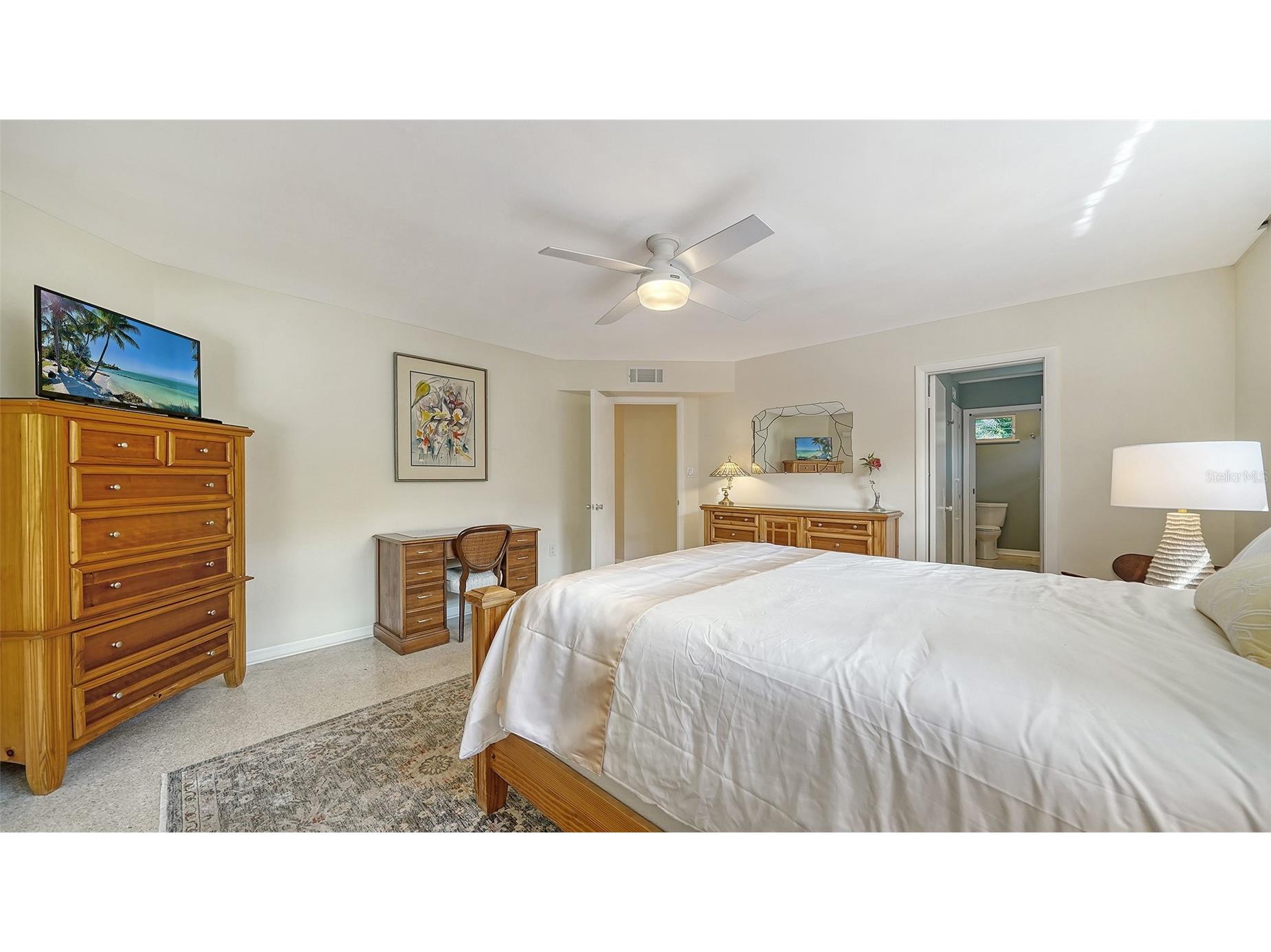 1718 Caribbean Drive Sarasota FL 34231 A4643493 image22