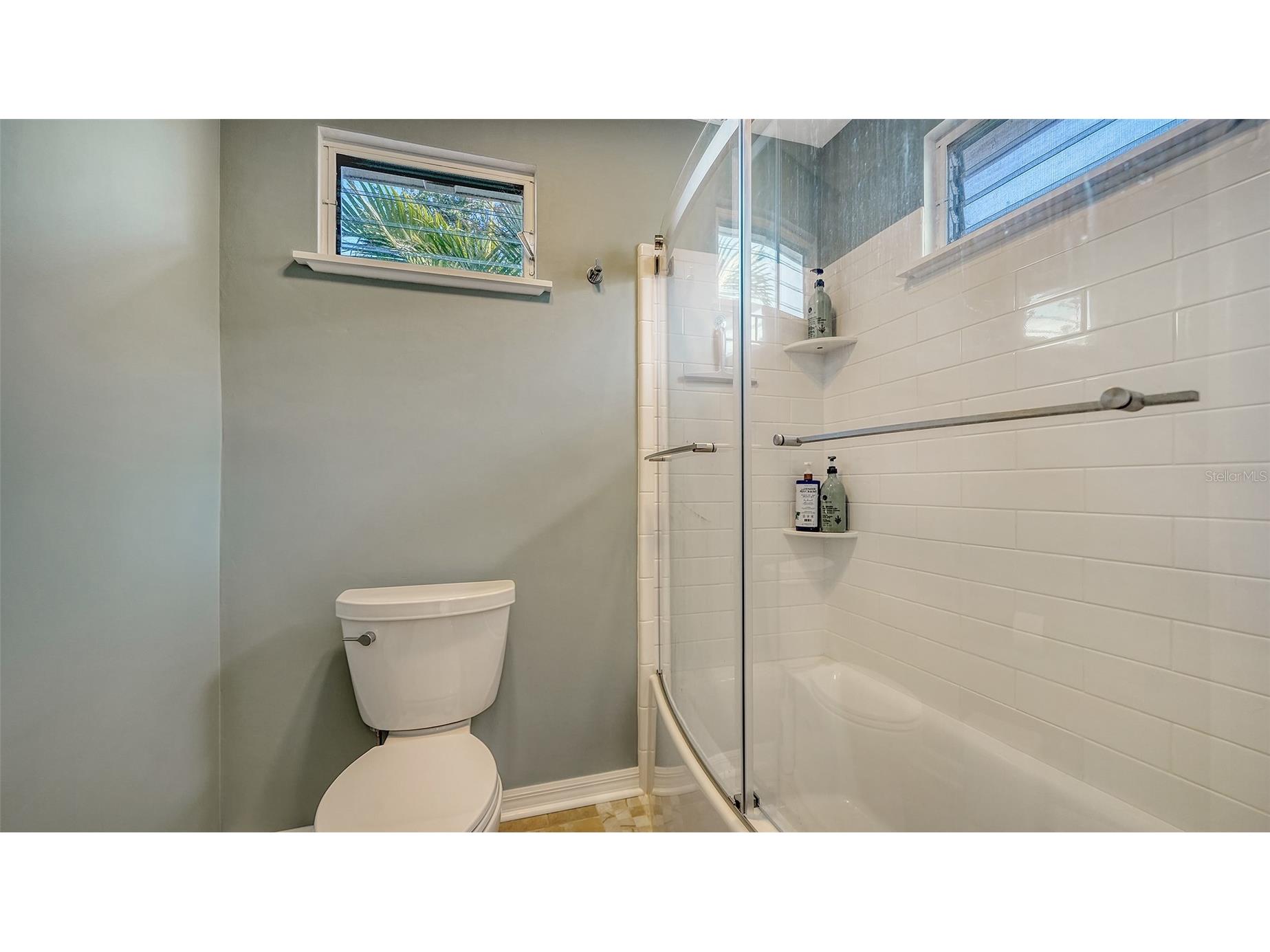 1718 Caribbean Drive Sarasota FL 34231 A4643493 image24