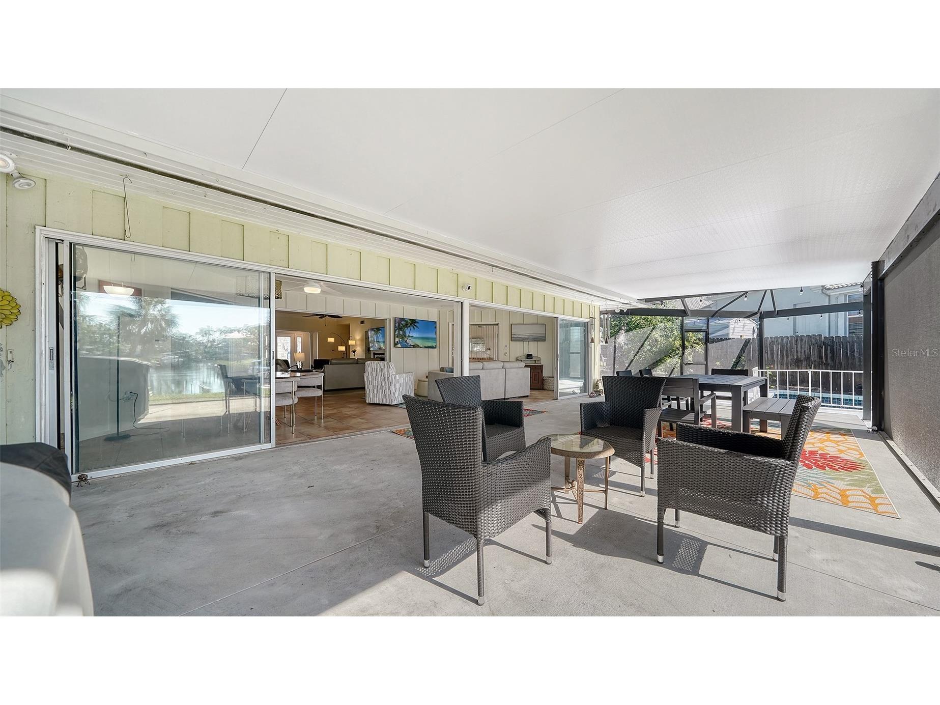1718 Caribbean Drive Sarasota FL 34231 A4643493 image37