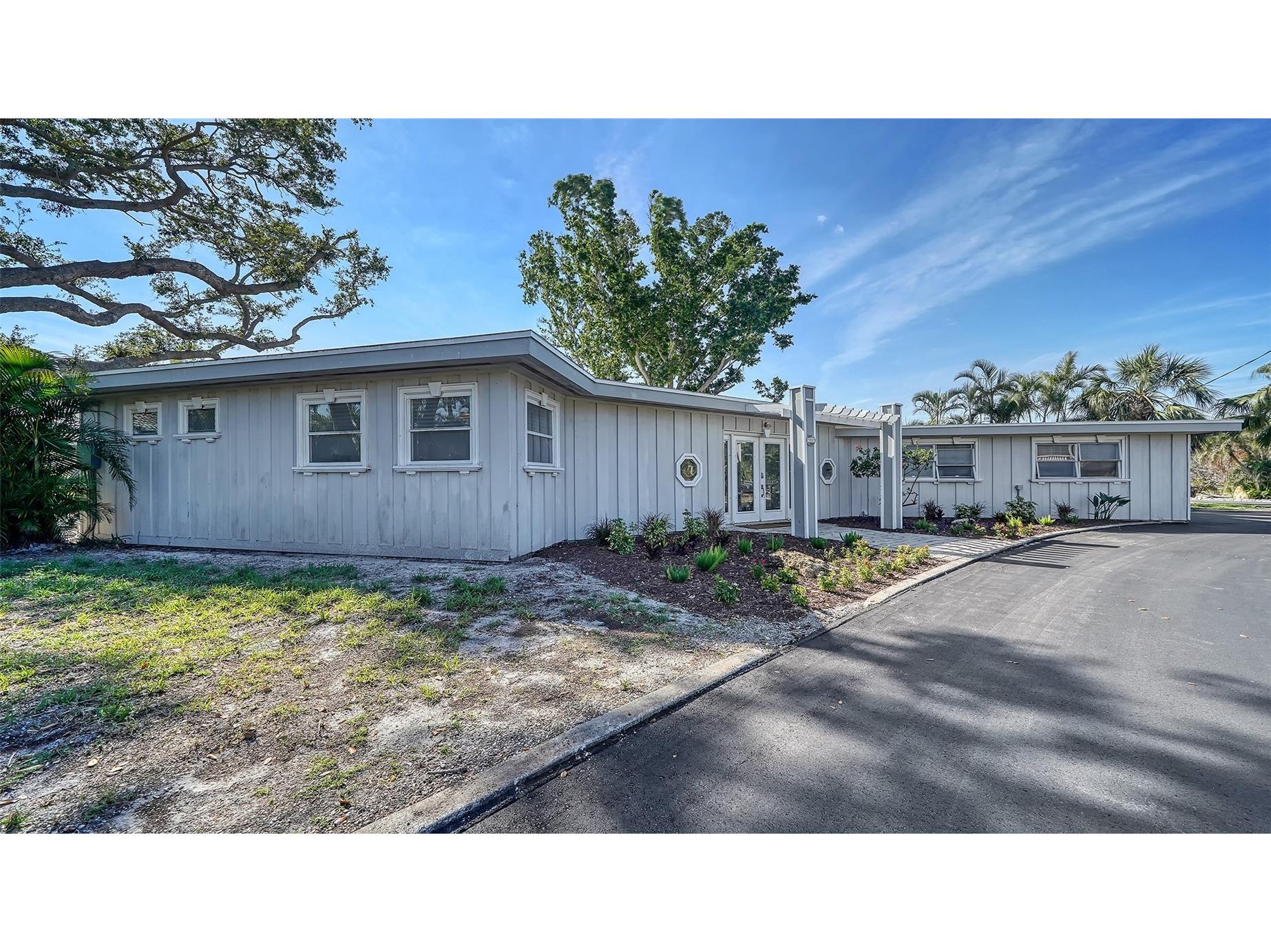 1718 Caribbean Drive Sarasota FL 34231 A4643493 image42