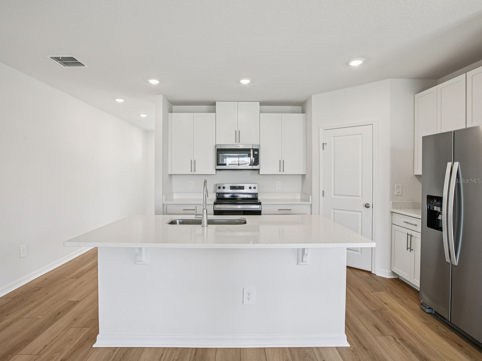 1718 Coolridge Place Zephyrhills FL 33541 O6370221 image9