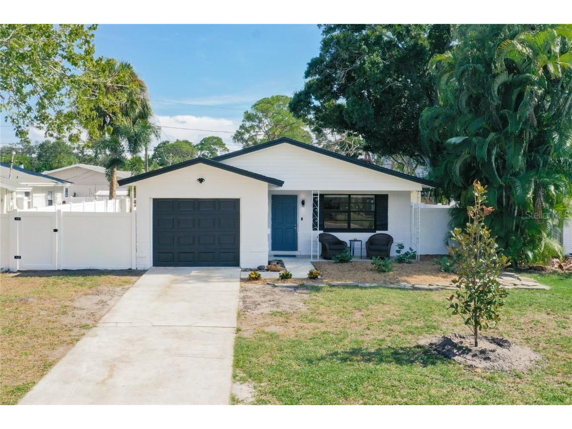 1718 Montana Avenue NE Saint Petersburg FL 33703 T3472788 image1