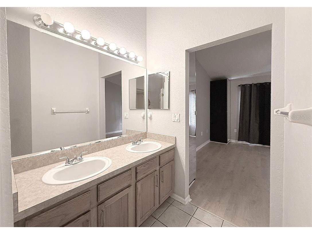 1719 Hammocks Avenue Lutz FL 33549 TB8438494 image9