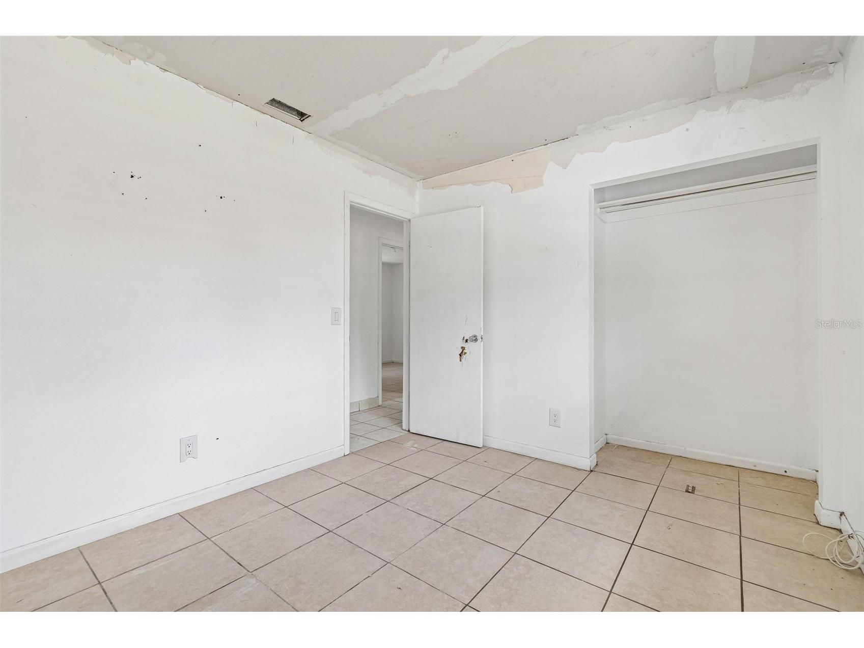 1719 Julian Lane Drive Tampa FL 33619 O6420423 image20