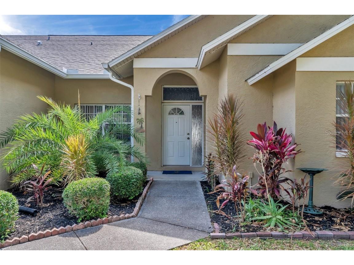 172 Lake Shore Drive W Palm Harbor FL 34684 - LAKE TARPON TB8444908 image2