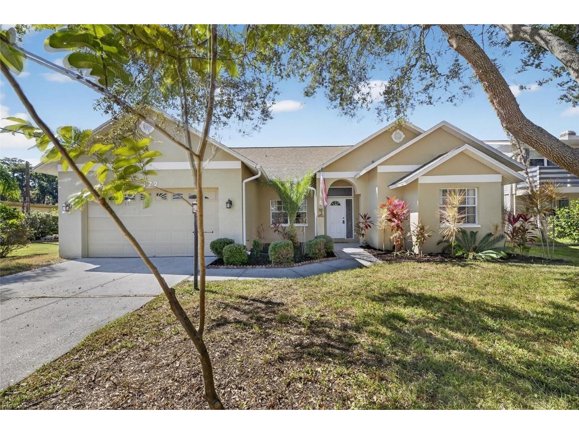 172 Lake Shore Drive W Palm Harbor FL 34684 TB8452362 image2