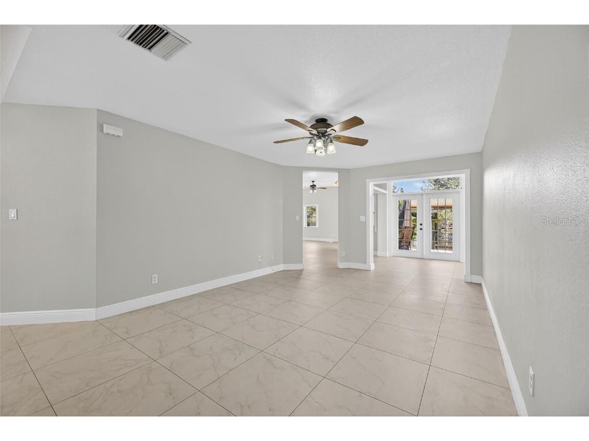 172 Lake Shore Drive W Palm Harbor FL 34684 TB8452362 image23