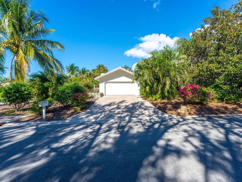 172 Sea Anchor Drive Osprey FL 34229 A4589433 image1