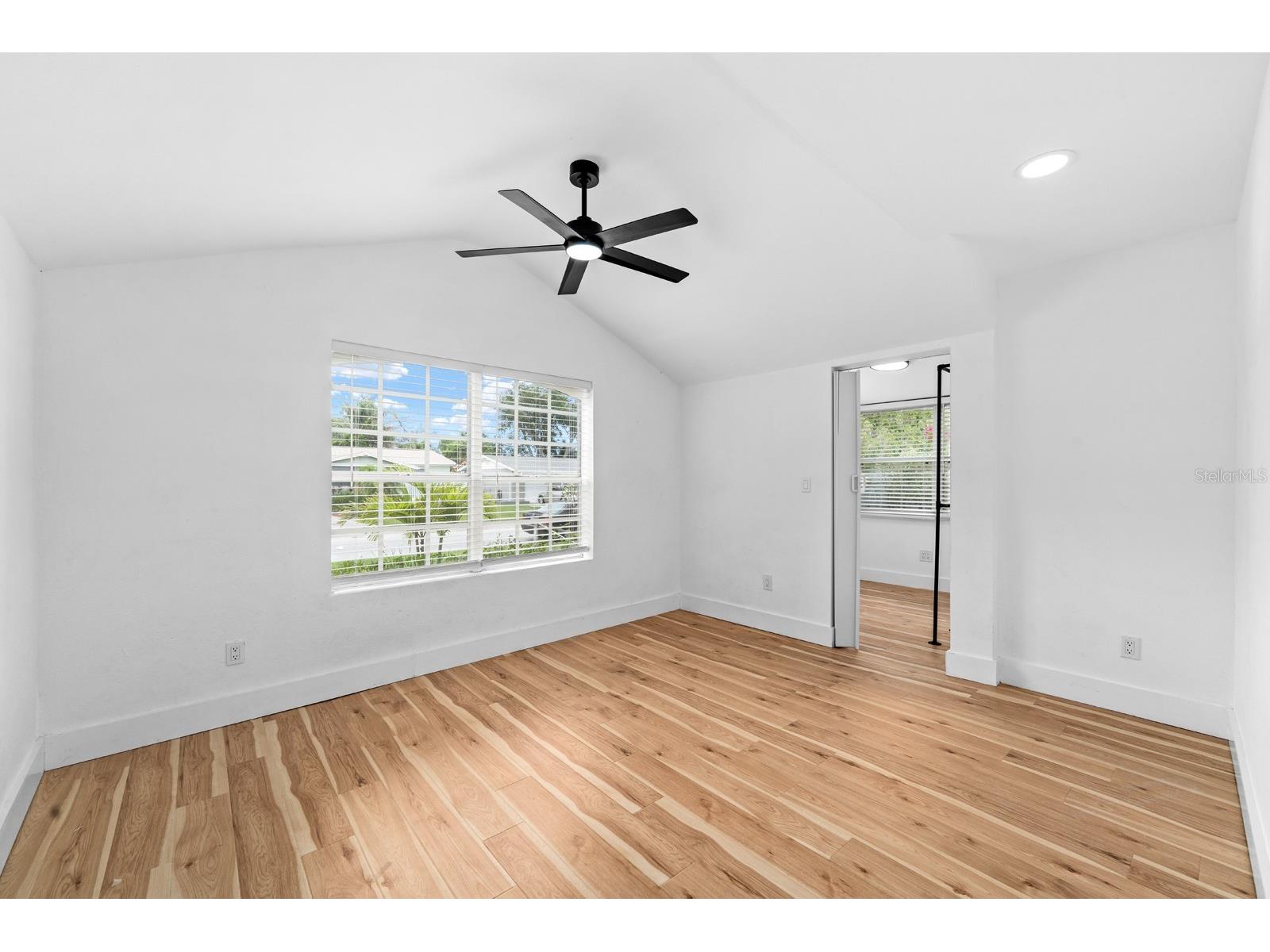 1720 24th Avenue N Saint Petersburg FL 33713 TB8491867 image14