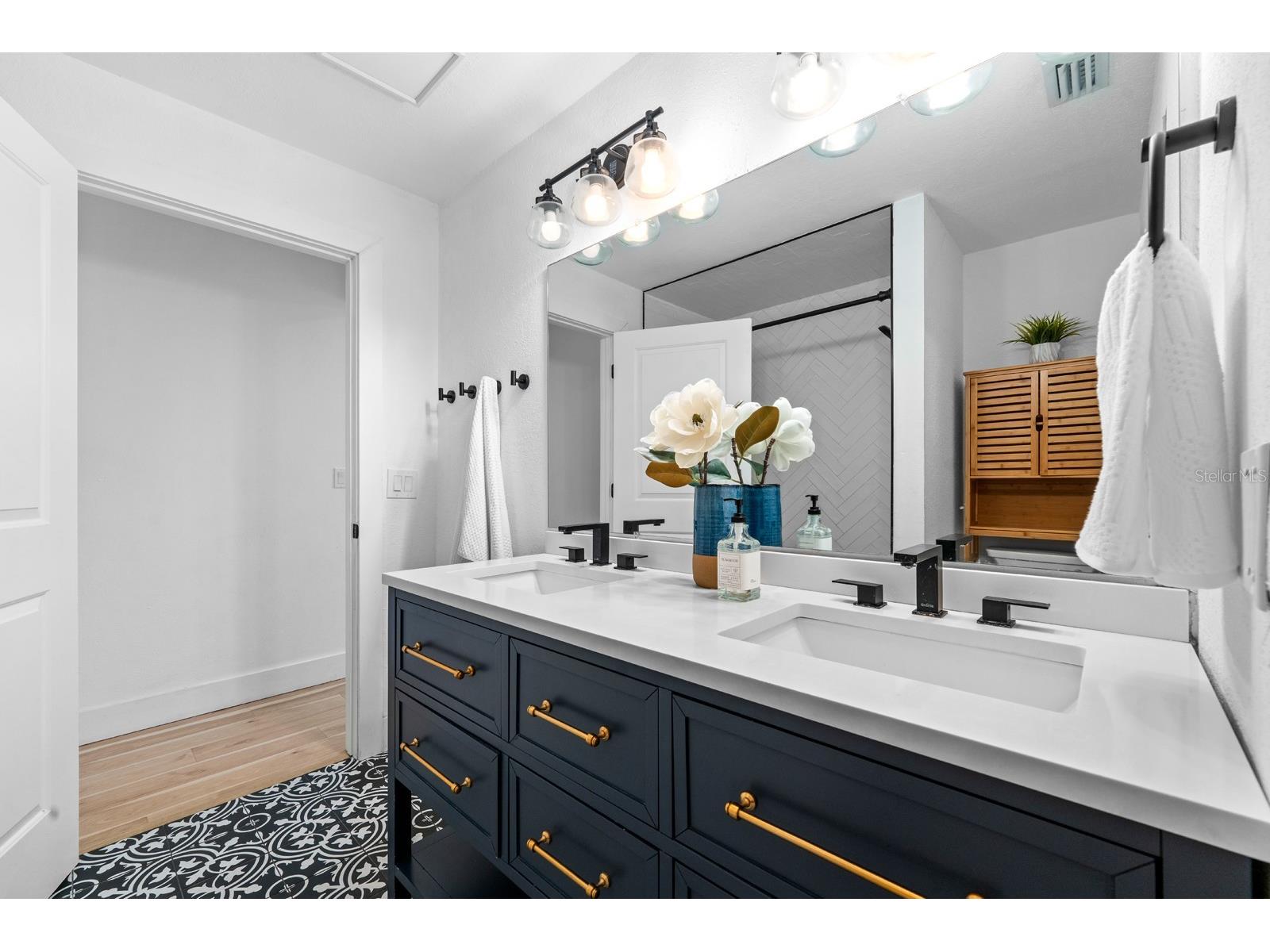 1720 24th Avenue N Saint Petersburg FL 33713 TB8491867 image20