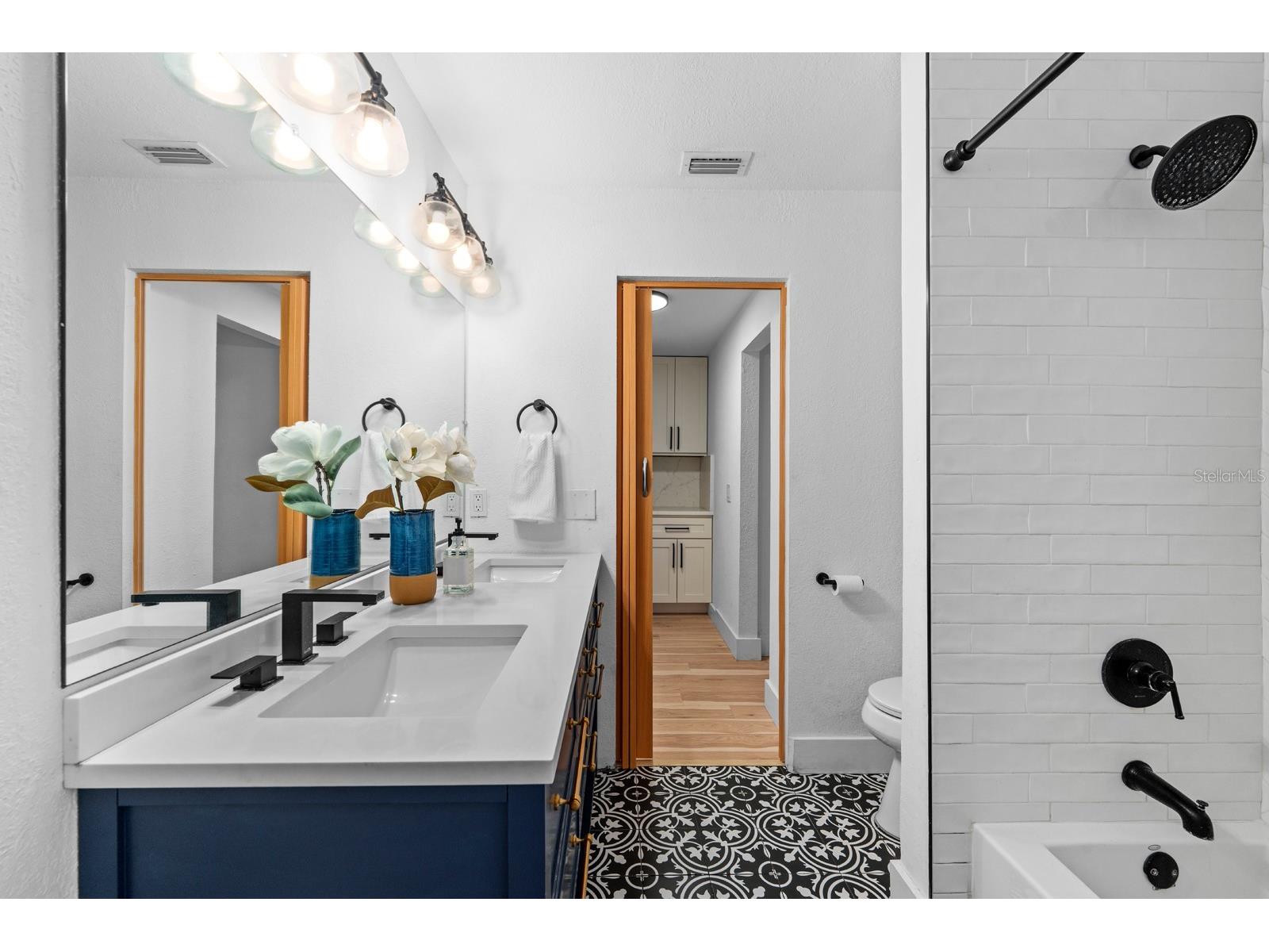 1720 24th Avenue N Saint Petersburg FL 33713 TB8491867 image21