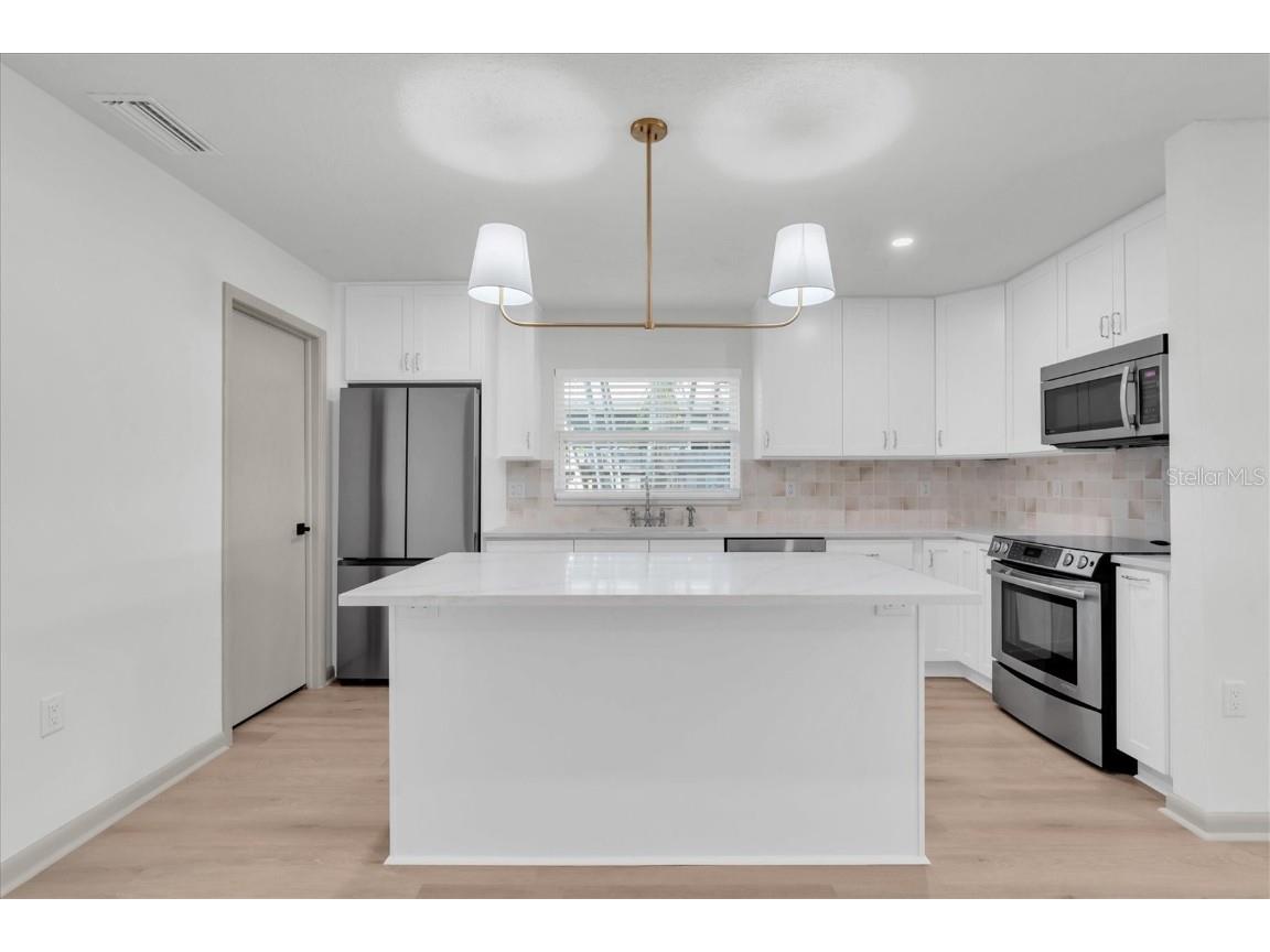 1720 34th Avenue N Saint Petersburg FL 33713 TB8453823 image10