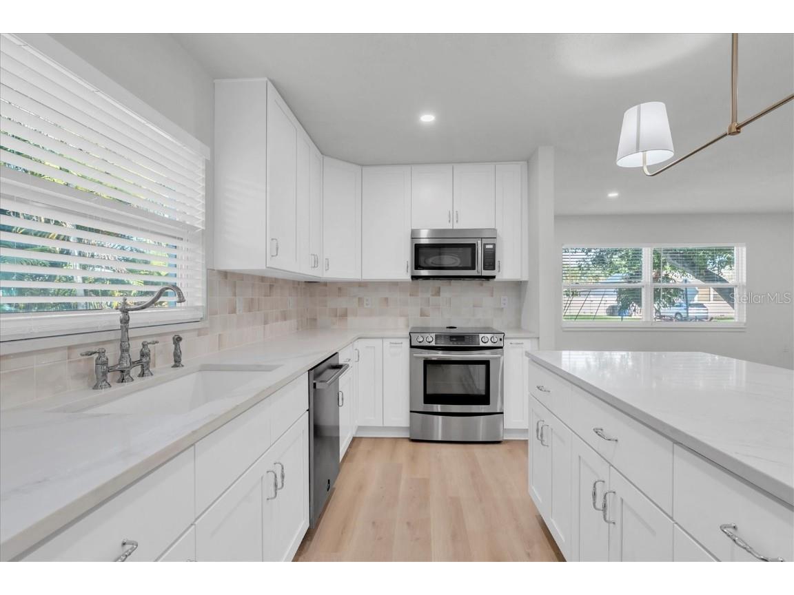 1720 34th Avenue N Saint Petersburg FL 33713 TB8453823 image11