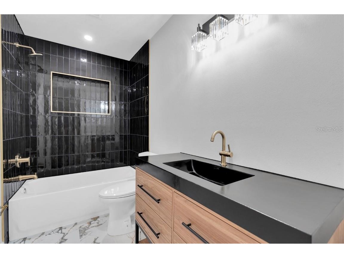 1720 34th Avenue N Saint Petersburg FL 33713 TB8453823 image21