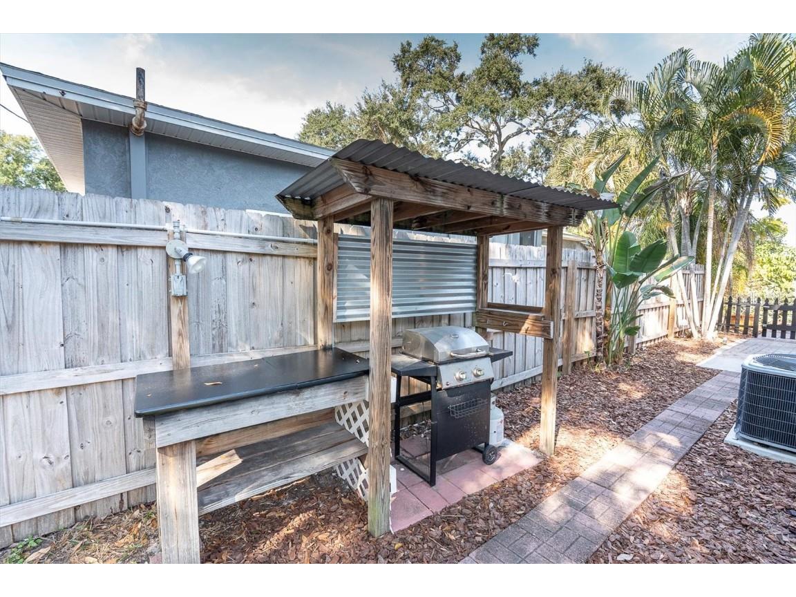 1720 34th Avenue N Saint Petersburg FL 33713 TB8453823 image23