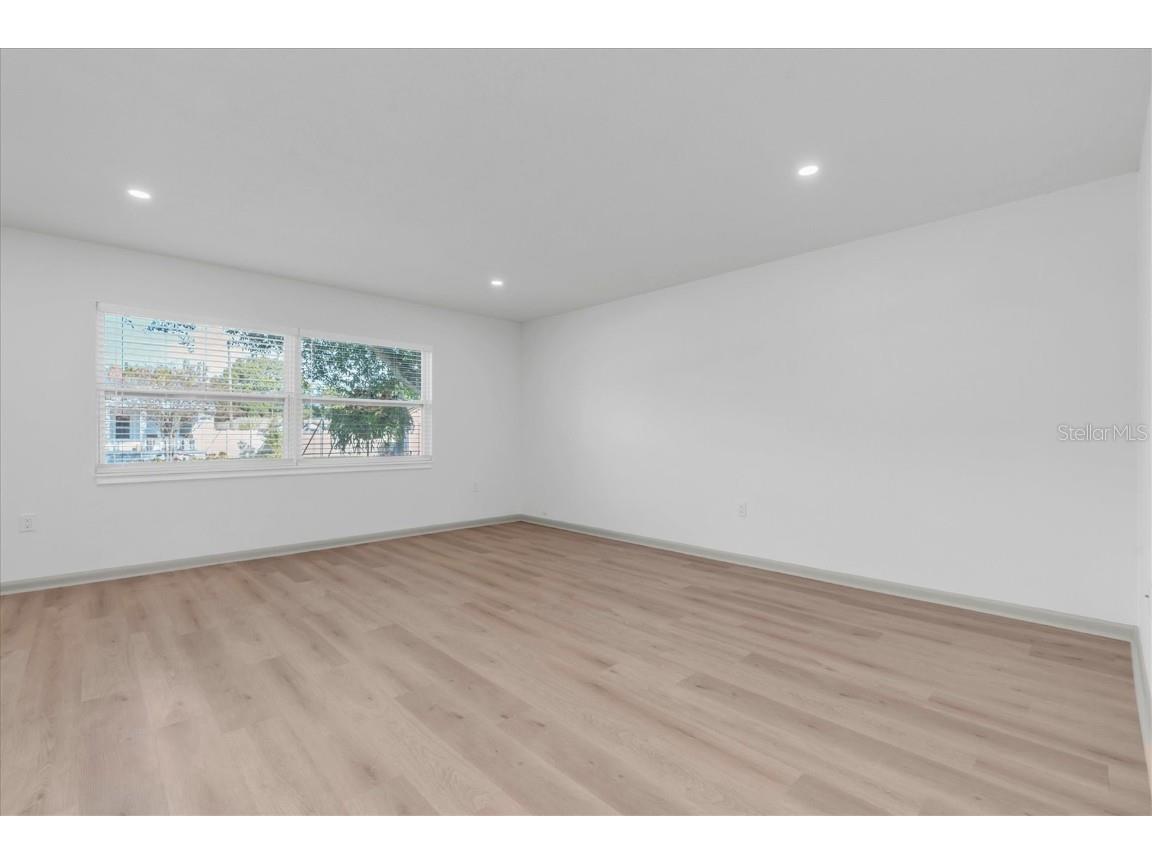 1720 34th Avenue N Saint Petersburg FL 33713 TB8453823 image7