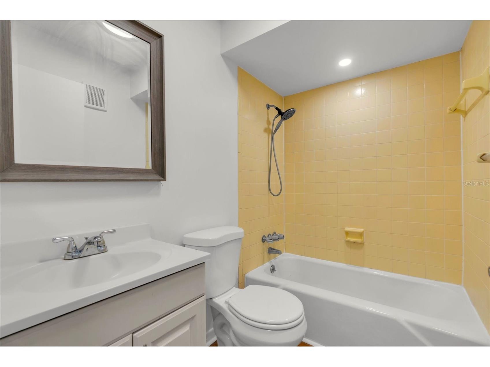 1720 53rd Street S Gulfport FL 33707 TB8516674 image10