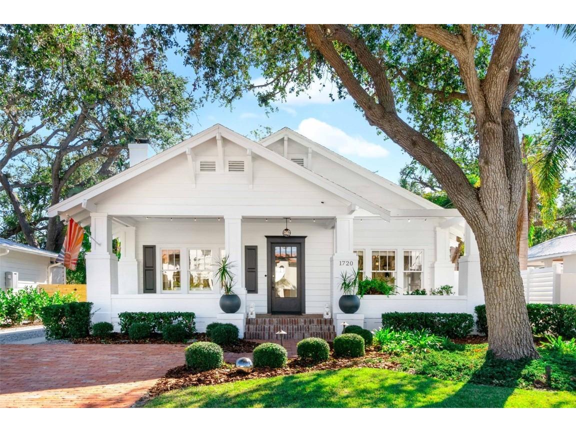 1720 Bahia Vista Street Sarasota FL 34239 A4639317 image1