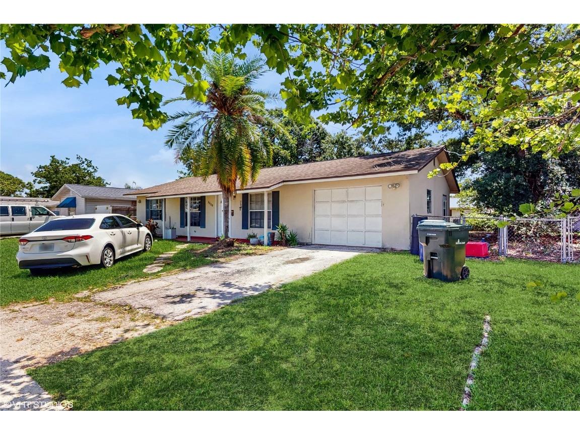 1720 Chrysler Avenue Sarasota FL 34234 TB8387440 image1