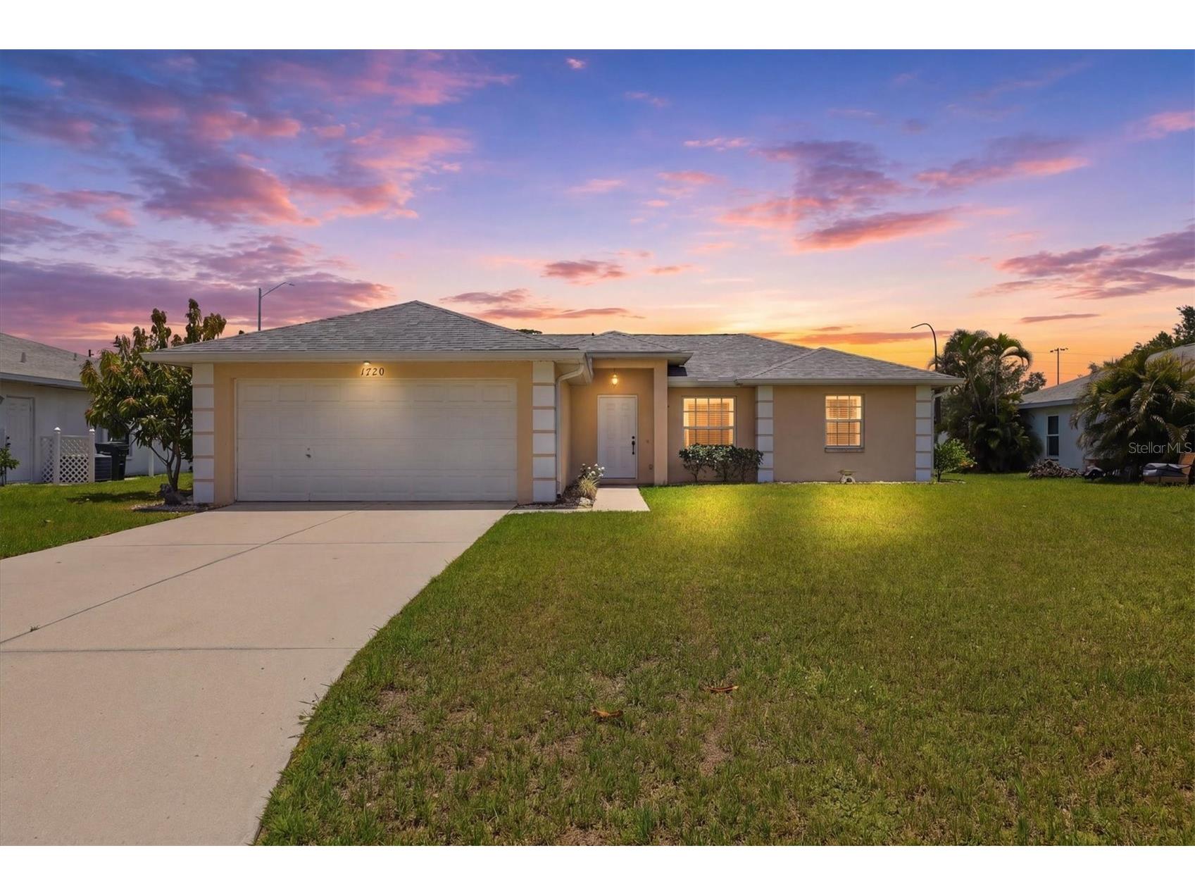 1720 Country Meadows Drive Sarasota FL 34235 A4695223 image1