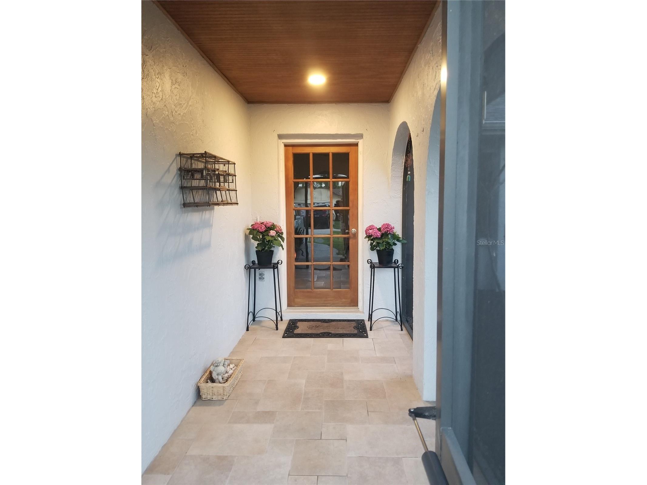 1720 Fossil Drive Englewood FL 34223 - MANASOTA BEACH PUBLIC R4911073 image1
