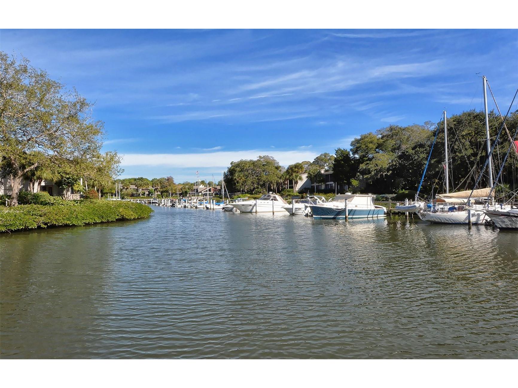 1720 Glenhouse Drive #326 Sarasota FL 34231 A4691697 image40