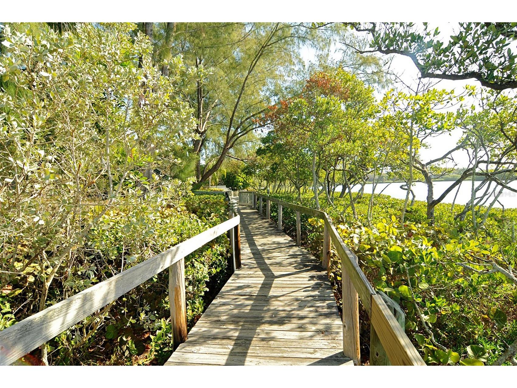 1720 Glenhouse Drive #326 Sarasota FL 34231 A4691697 image45