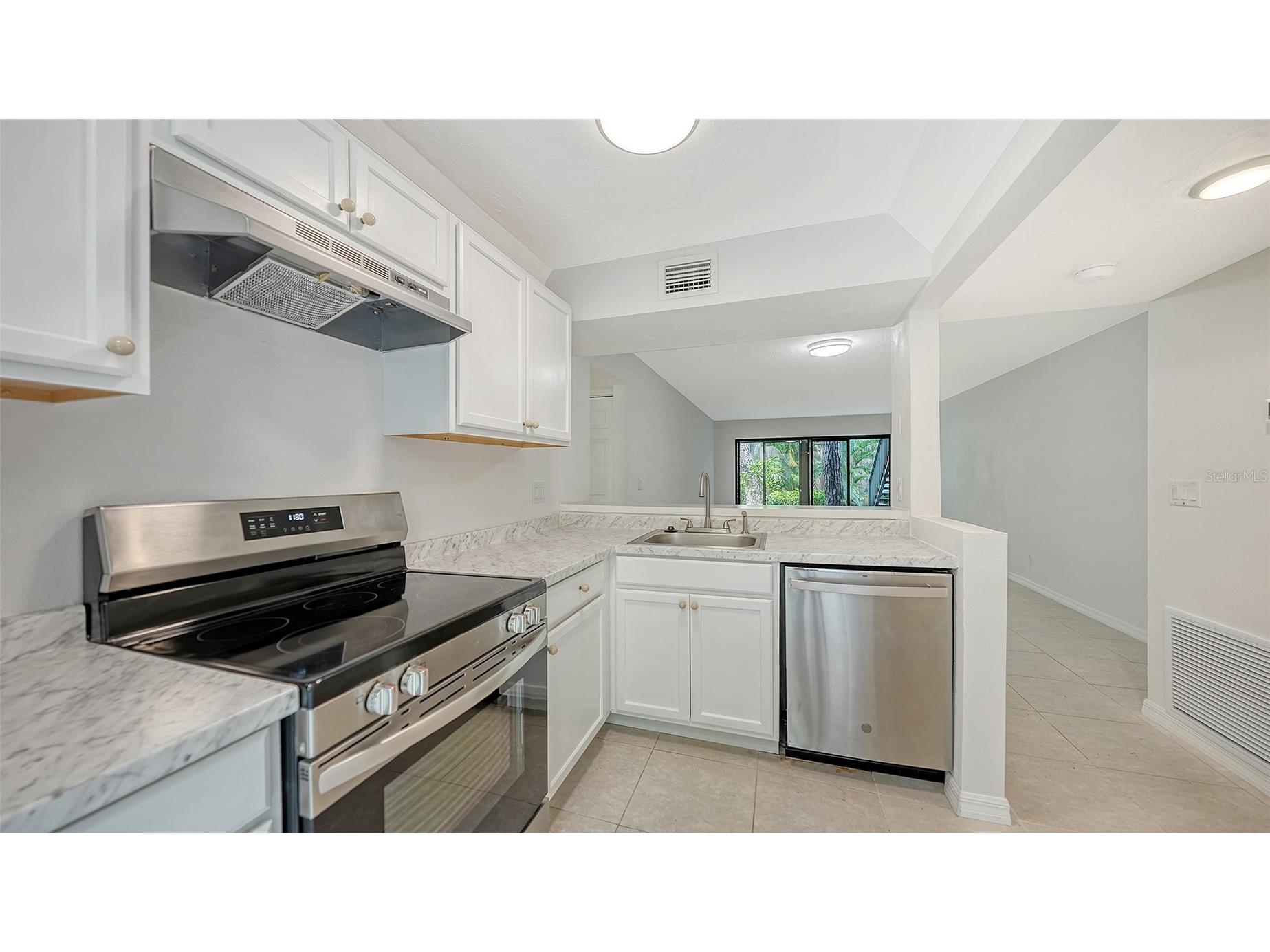 1720 Glenhouse Drive #326 Sarasota FL 34231 A4691697 image6