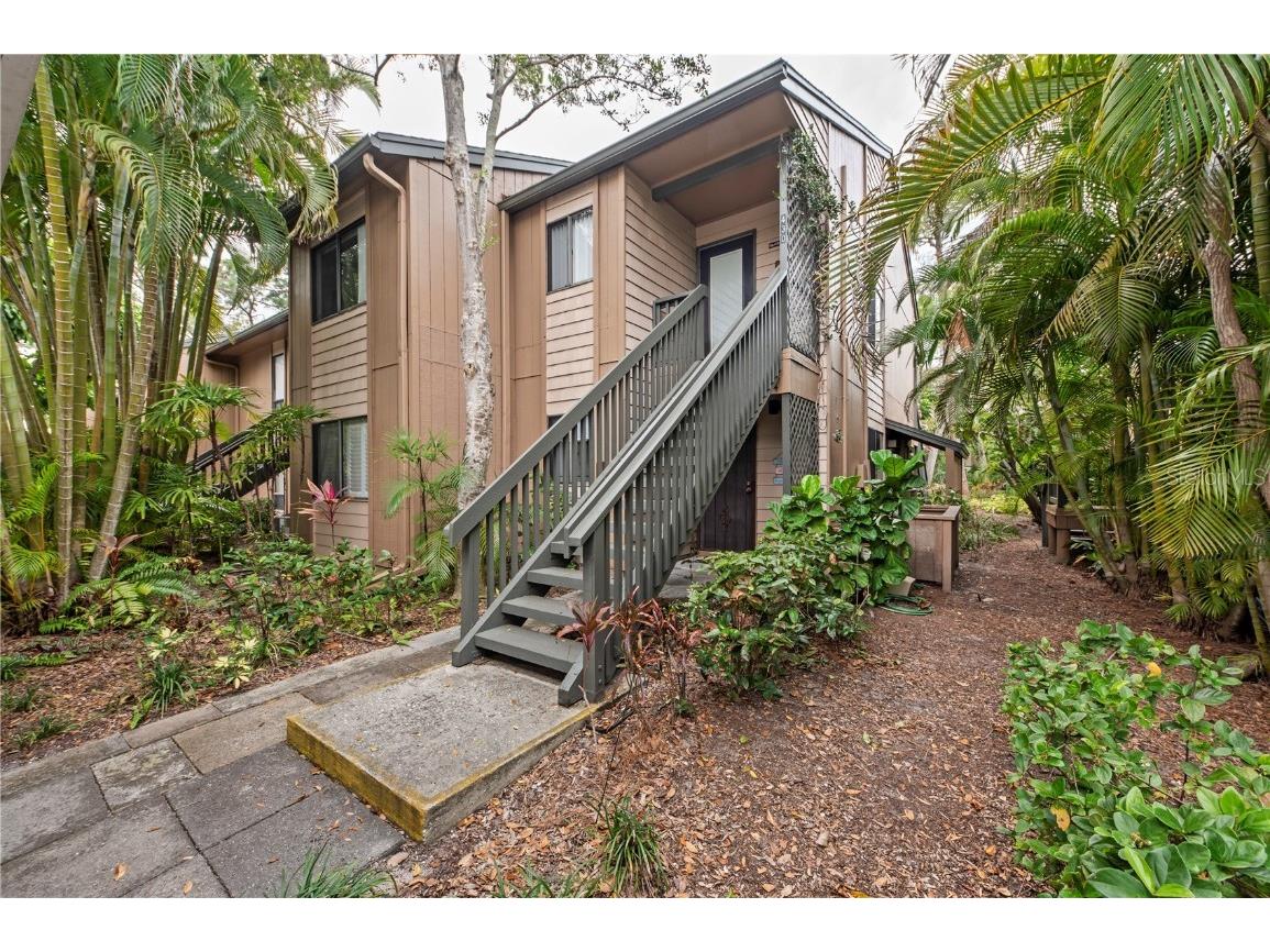 1720 Glenhouse Drive #330 Sarasota FL 34231 - SARASOTA BAY A4667363 image1