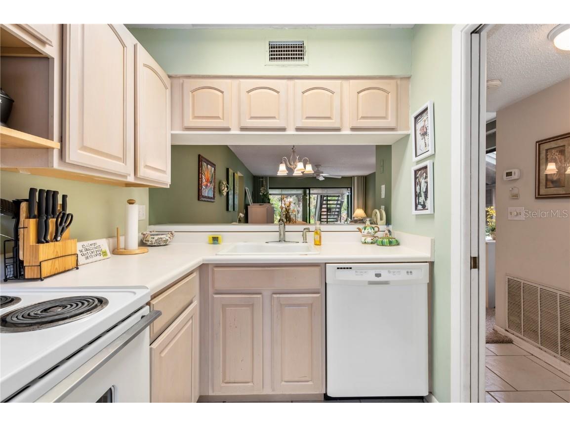 1720 Glenhouse Drive #330 Sarasota FL 34231 - SARASOTA BAY A4667363 image11