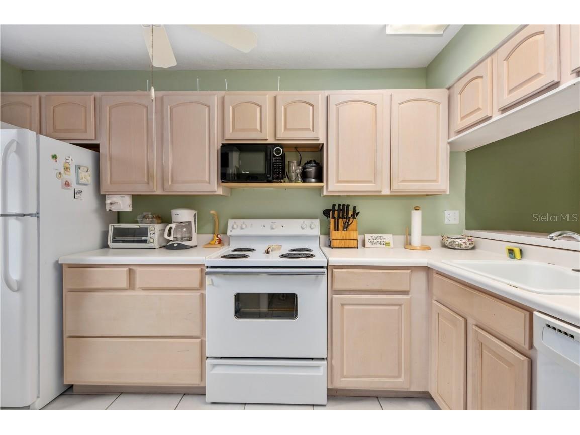 1720 Glenhouse Drive #330 Sarasota FL 34231 - SARASOTA BAY A4667363 image12