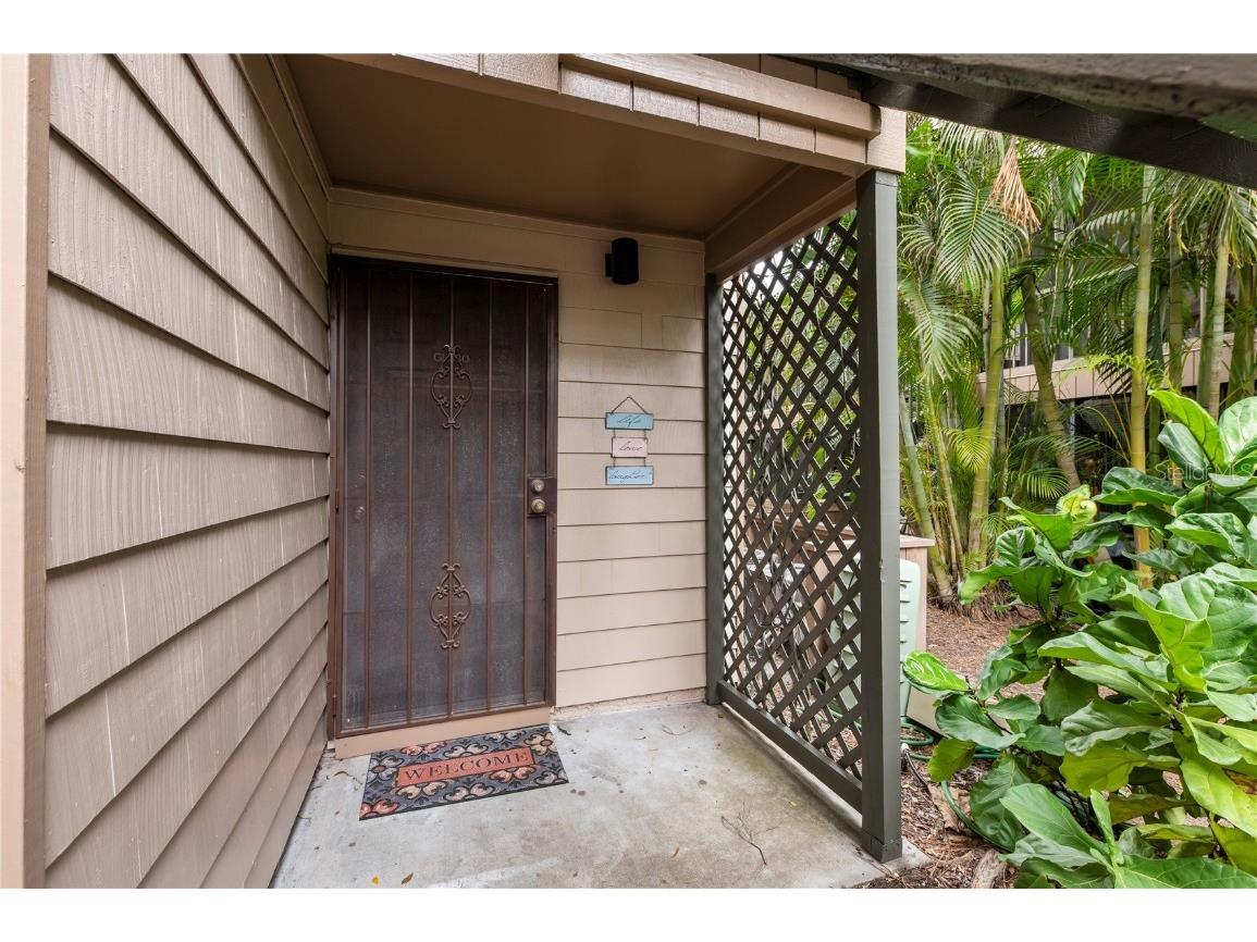 1720 Glenhouse Drive #330 Sarasota FL 34231 - SARASOTA BAY A4667363 image2