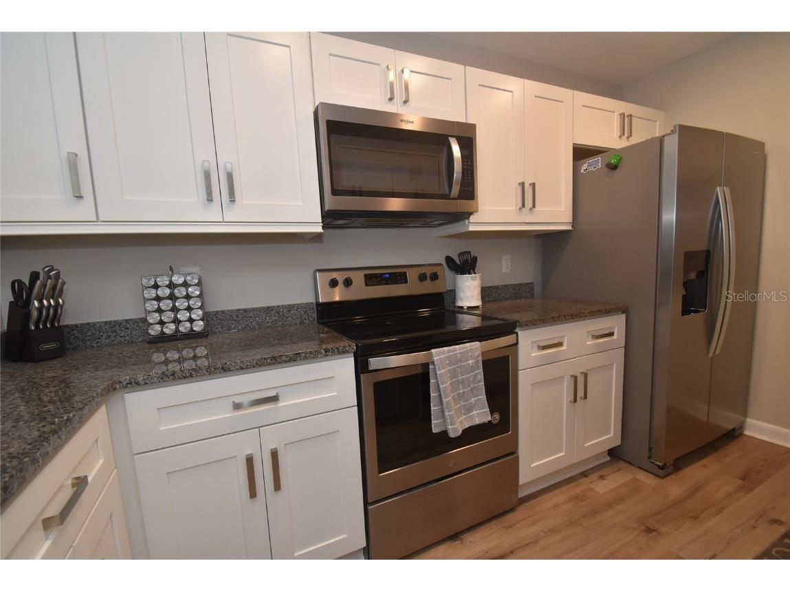 1720 Glenhouse Drive #GL427 Sarasota FL 34231 - SARASOTA BAY A4616550 image3