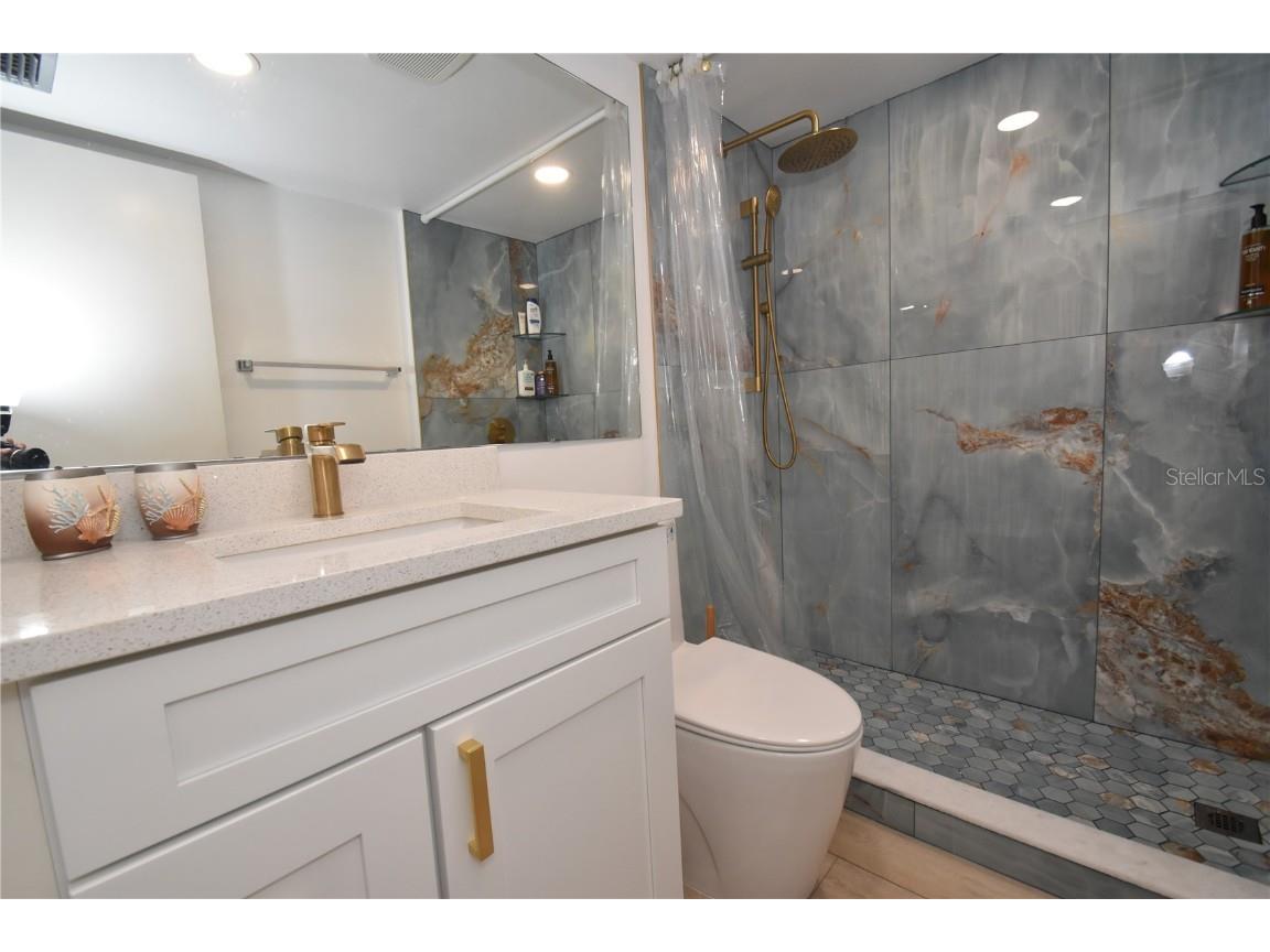 1720 Glenhouse Drive #GL429 Sarasota FL 34231 A4610522 image11