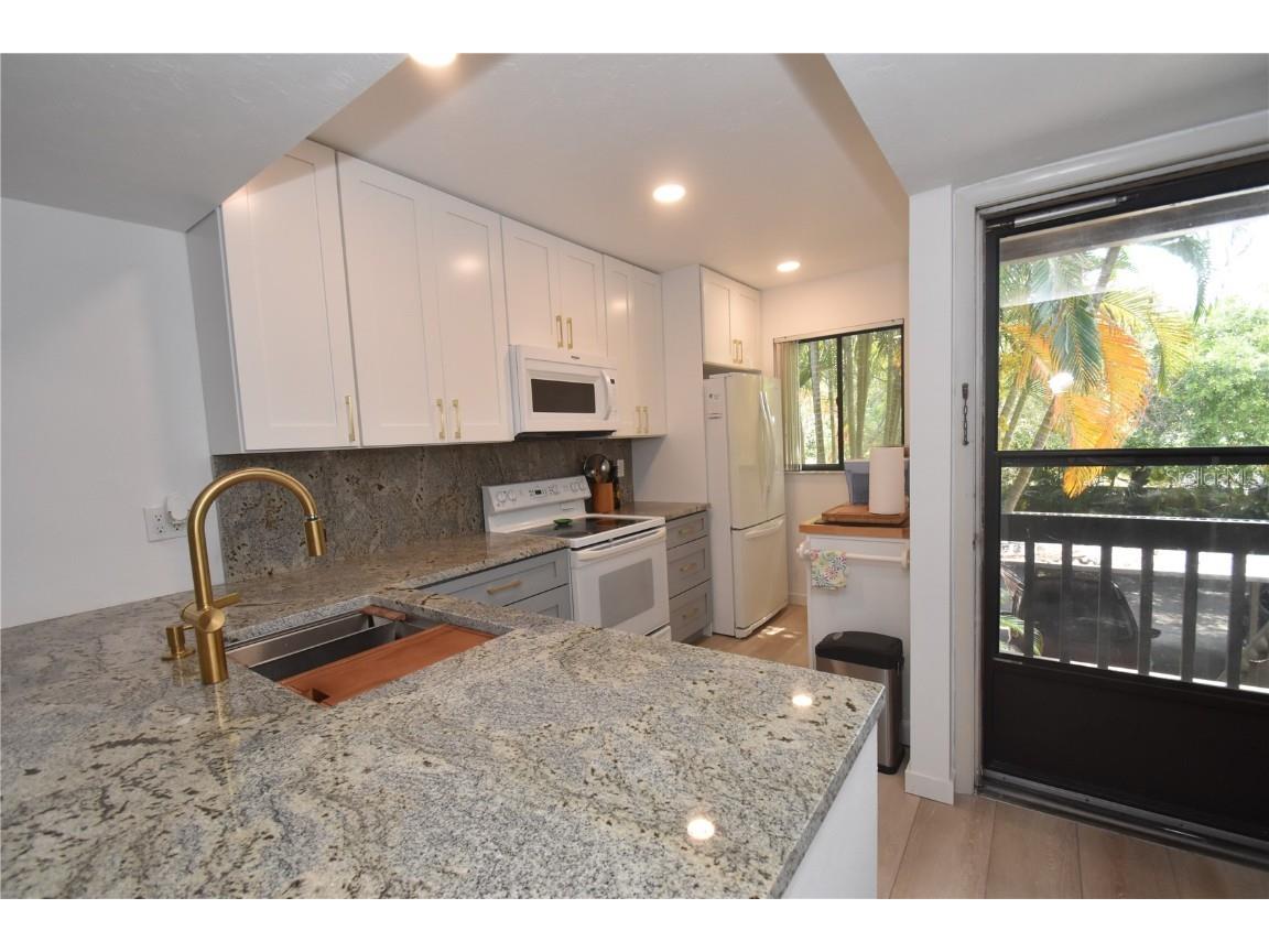 1720 Glenhouse Drive #GL429 Sarasota FL 34231 A4610522 image4