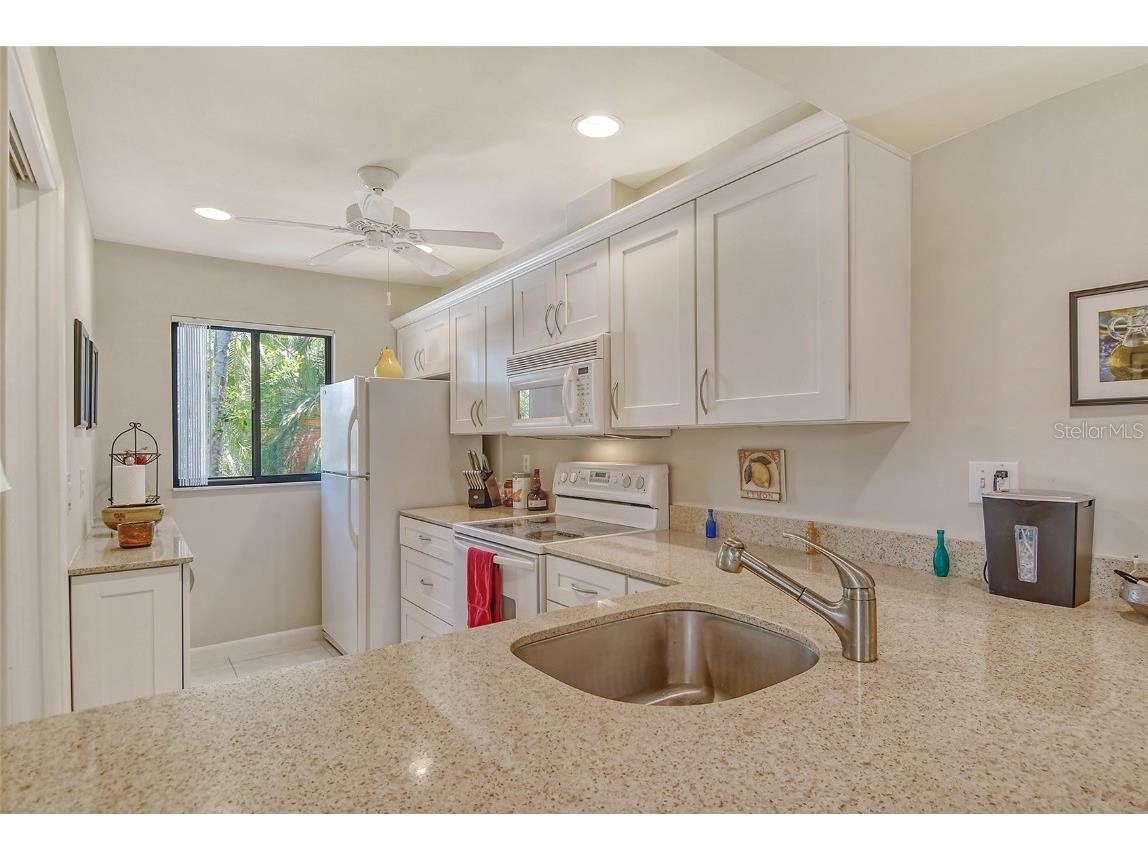 1720 Glenhouse Drive #GL430 Sarasota FL 34231 A4674163 image13